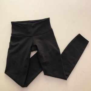 Lululemon Wunder Under leggings